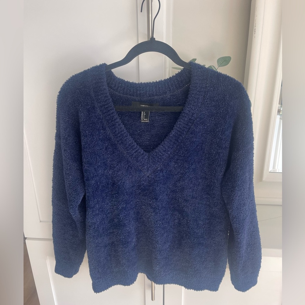 Forever 21 Navy V-Neck Sweater